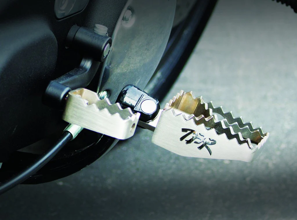 HD Dyna & Sportster Moto Footpegs - Image 5
